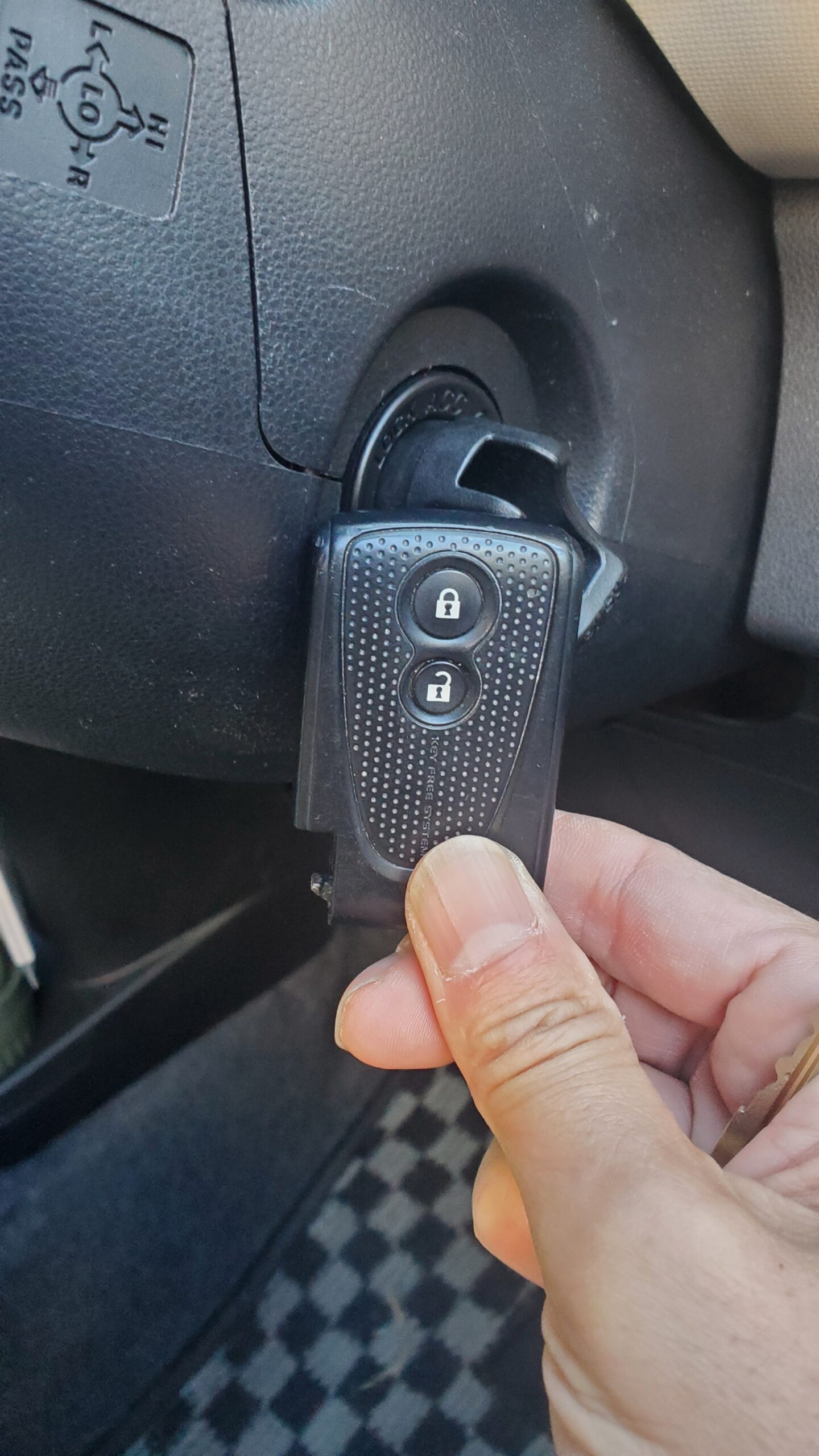 平成22年ダイハツ L675Sミラココア 紛失によりスマートキー作成 | 鍵